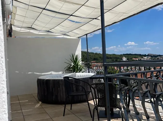 Calypso Daire Trogir