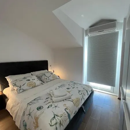 Calypso Daire Trogir